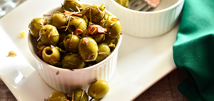 Del Monte HERB MARINATED OLIVES Recipe